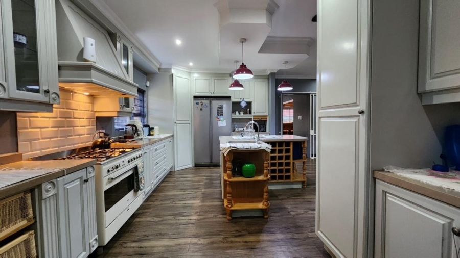 4 Bedroom Property for Sale in Melodie North West